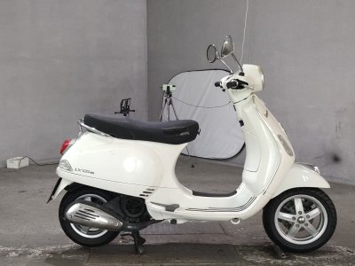 Vespa LX125IE