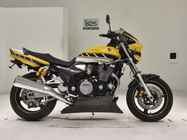 Yamaha XJR1300 2006