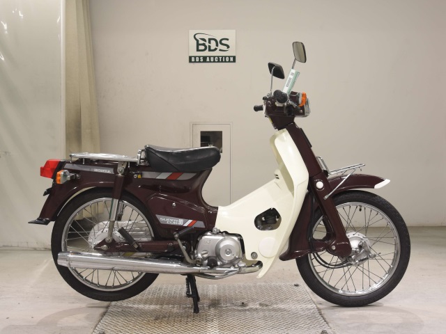 Honda C90 1987