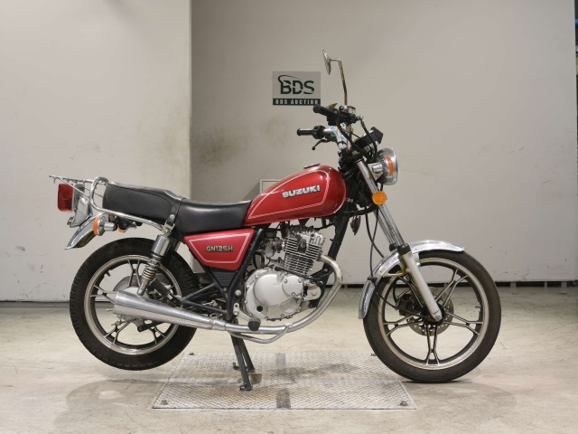Suzuki GN125H 2015