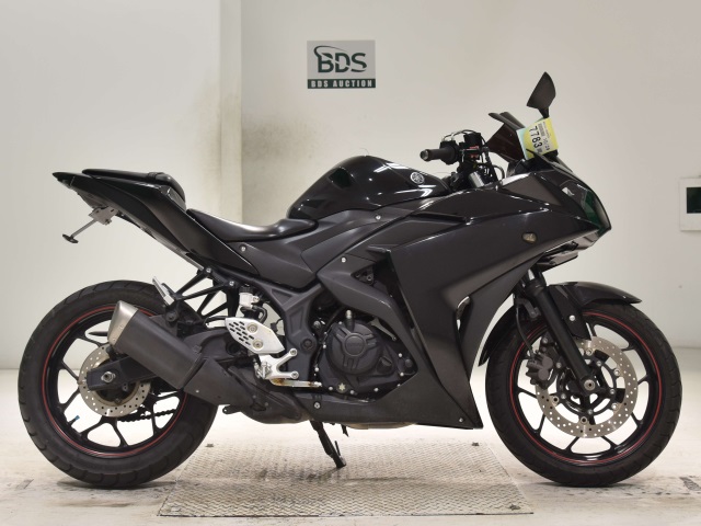 Yamaha YZF-R25 2015