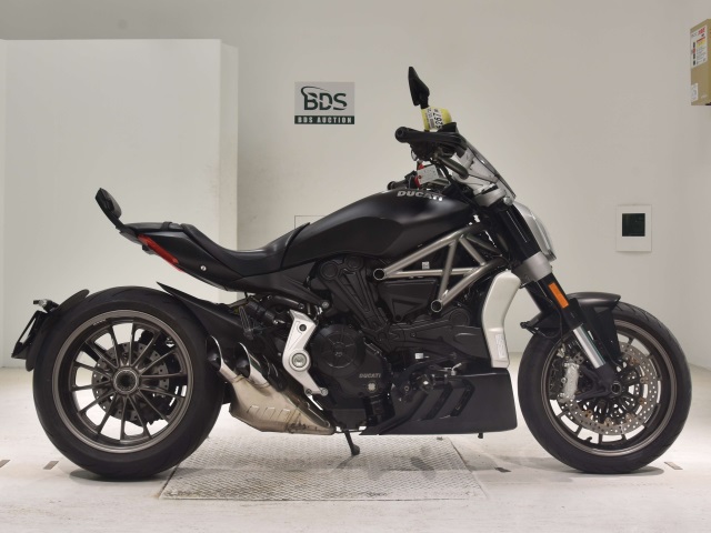 Ducati X DIAVEL 2017