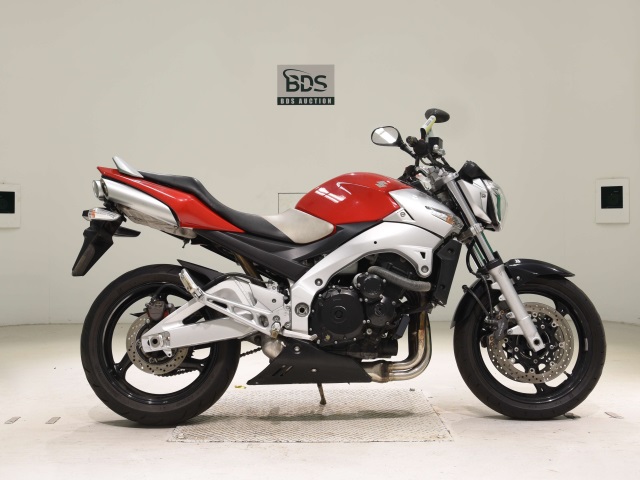 Suzuki GSR400 2007