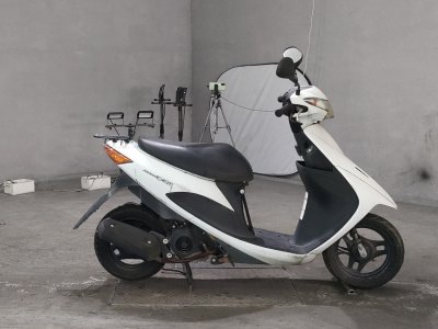 Suzuki ADDRESS V50
