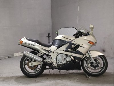 Kawasaki ZZ-R400 1998