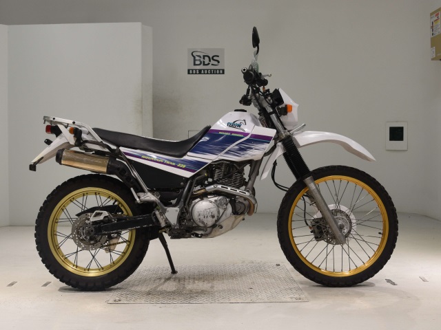 Yamaha SEROW XT225 2000