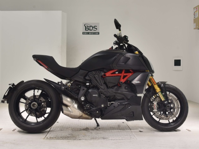 Ducati DIAVEL 1260S 2021