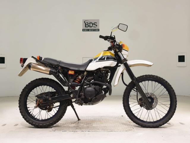 Yamaha SEROW XT225 1987