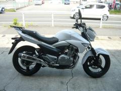 Suzuki GSR250