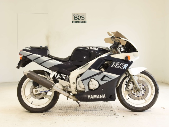 Yamaha FZR250R 1990