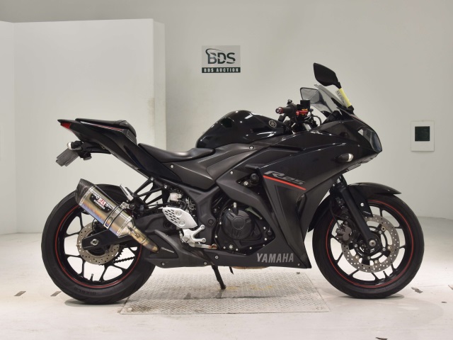 Yamaha YZF-R25A 2018