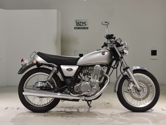 Yamaha SR400 2004
