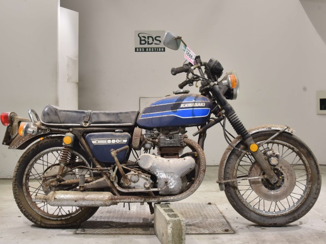 Kawasaki W3 1974