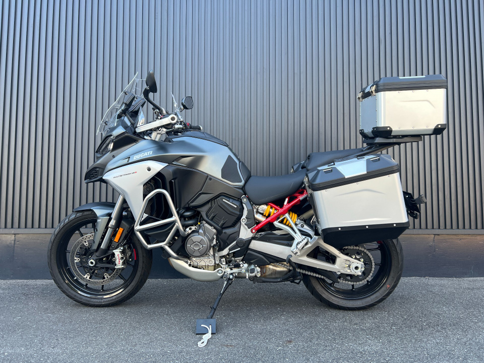 Ducati MULTISTRADA V4S 2024