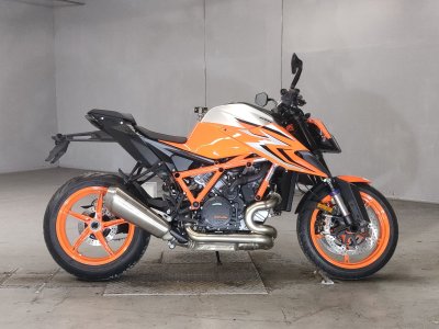 KTM 1290 SUPERDUKE R 2022