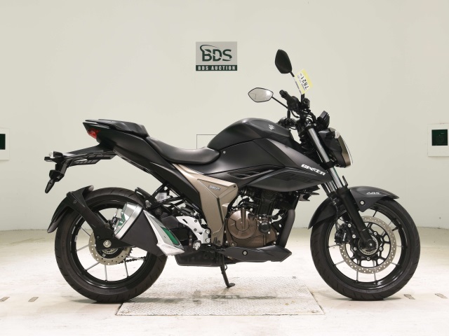 Suzuki GIXXER250
