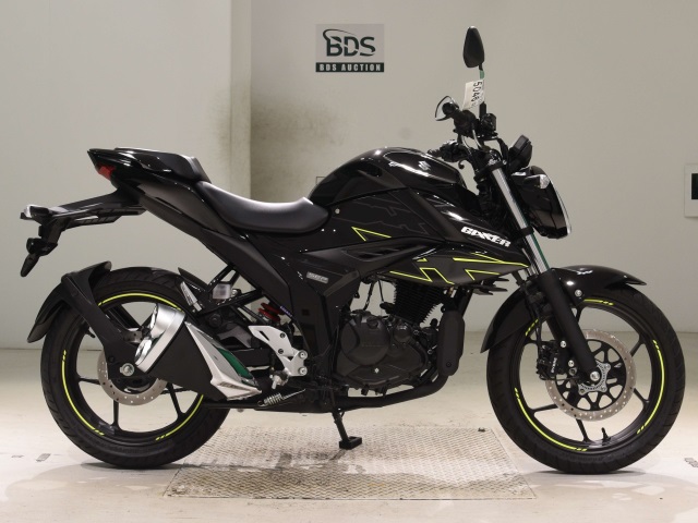 Suzuki GIXXER150