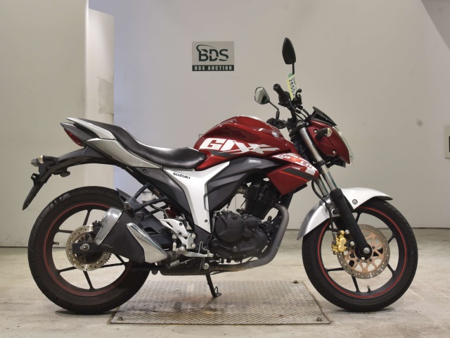 Suzuki GIXXER150