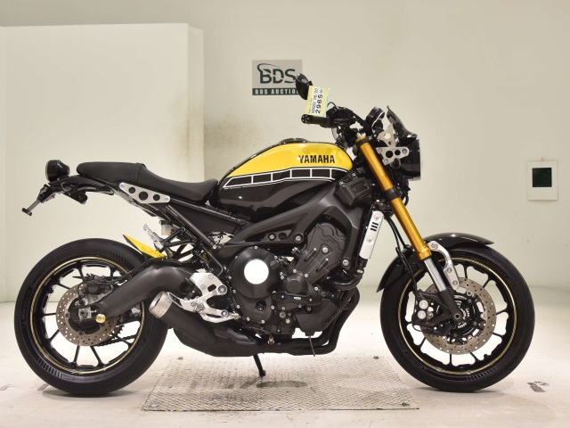 Yamaha XSR900 2016