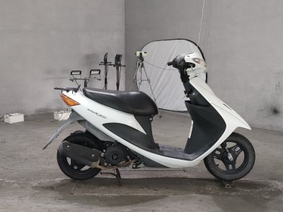 Suzuki ADDRESS V50