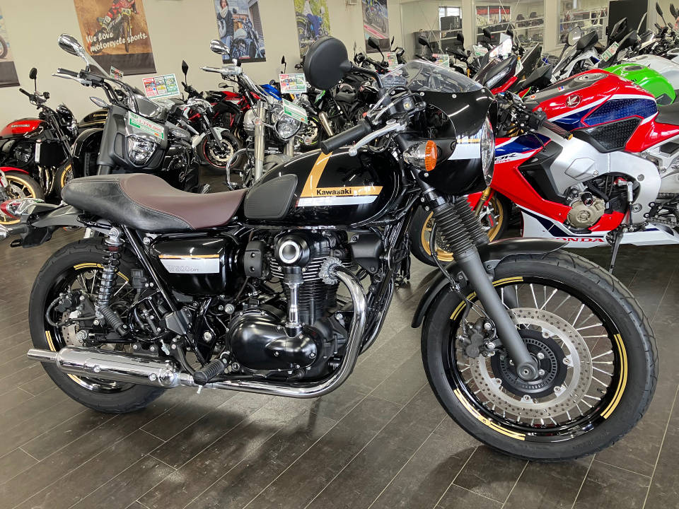 Kawasaki W800 2022