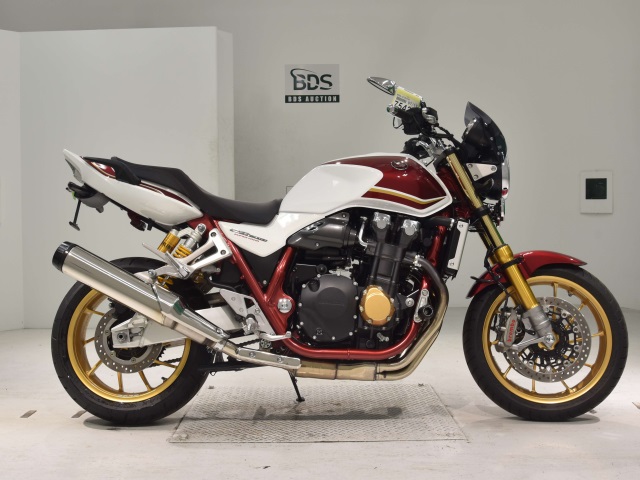 Honda CB1300SF 2023