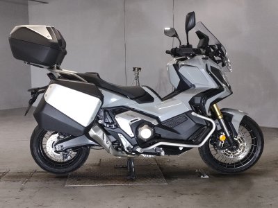 Honda X-ADV750 2024