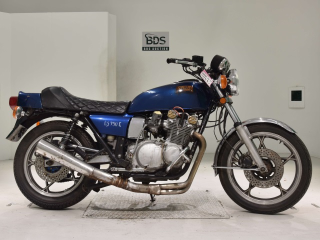 Suzuki GS750E