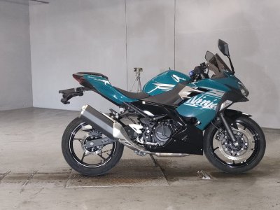 Kawasaki NINJA400 2021