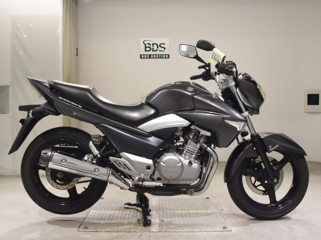 Suzuki GSR250