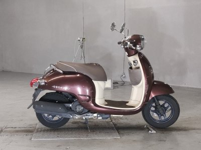 Honda GIORNO 2011
