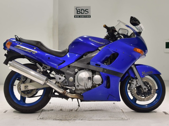 Kawasaki ZZ-R400 2004