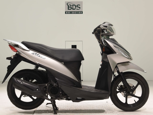 Suzuki ADDRESS V110
