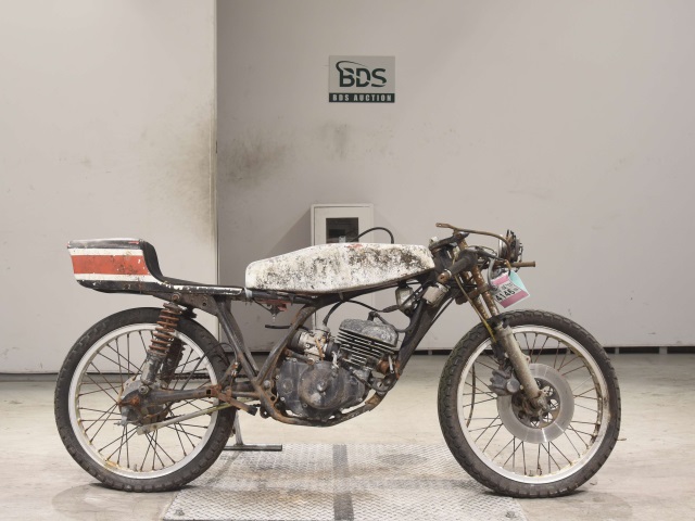 Honda MT125R