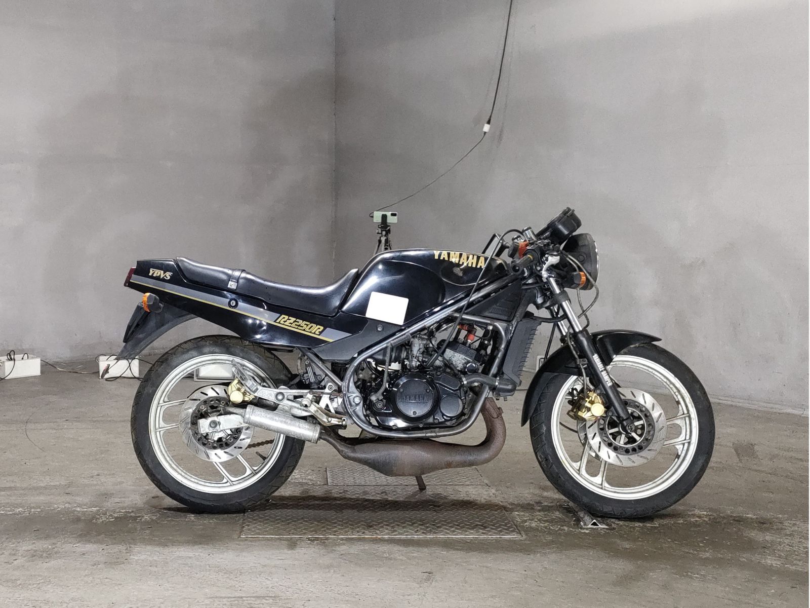Yamaha RZ250R 1986