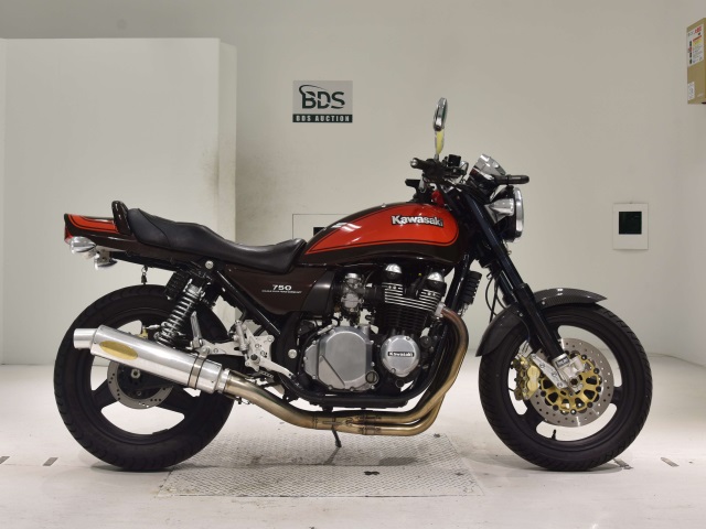 Kawasaki ZEPHYR750 2007