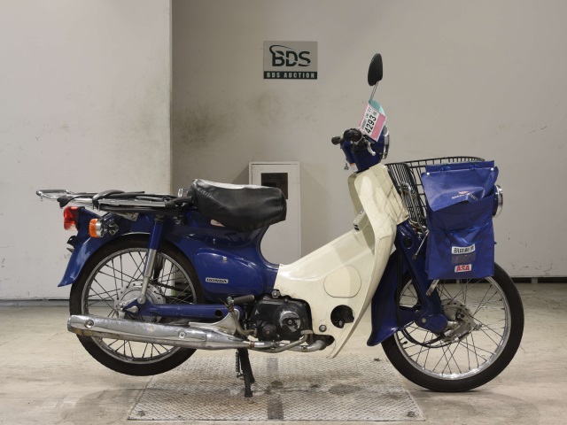 Honda C50 2008