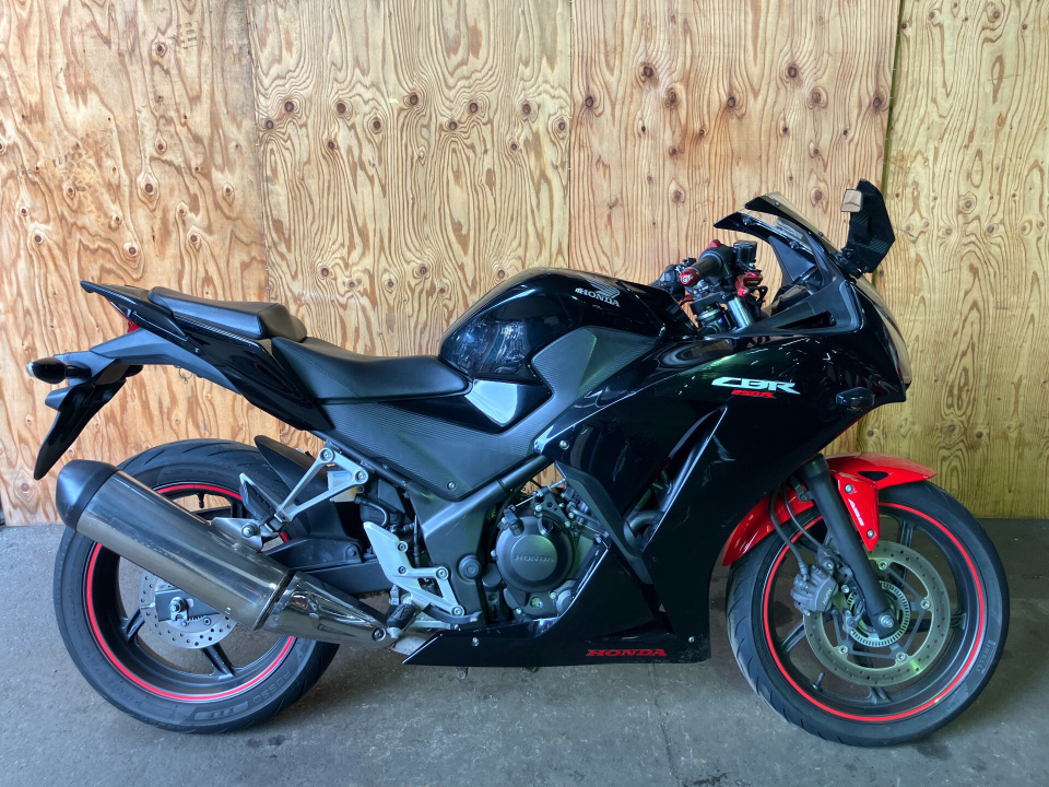 Honda CBR250R 2015