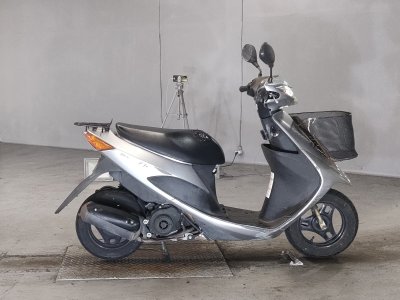 Suzuki ADDRESS V50