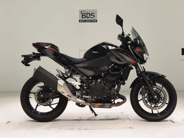 Kawasaki Z400 2023