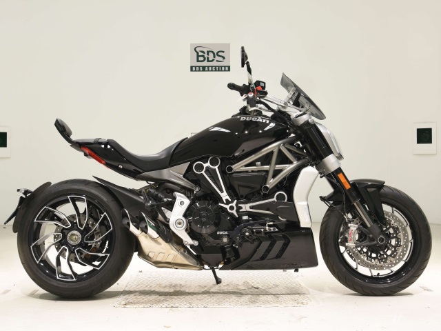 Ducati X DIAVEL S 2016