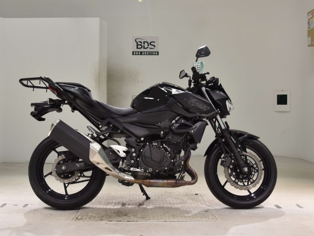 Kawasaki Z400 2021