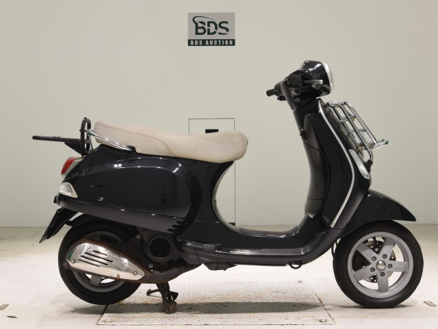 Vespa LX125