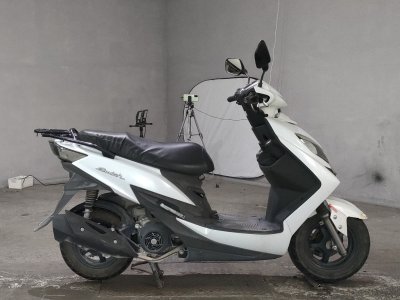 Suzuki SWISH