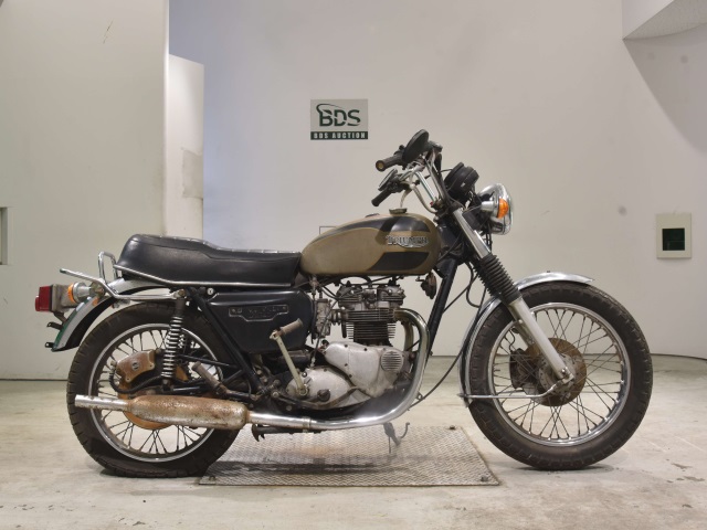 Triumph T140 BONNEVILLE 1982