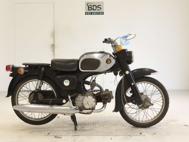 Honda CD90 1966