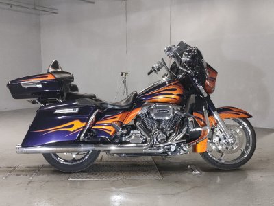 HD STREET GLIDE FLHXSE1800 2014