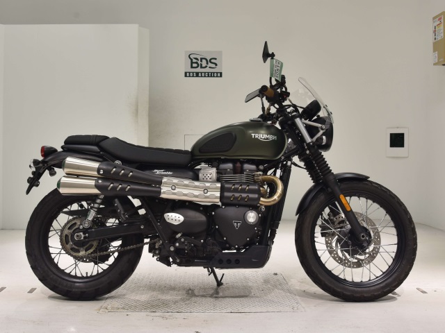 Triumph ｽﾄﾘｰﾄSCRAMBLER 2017