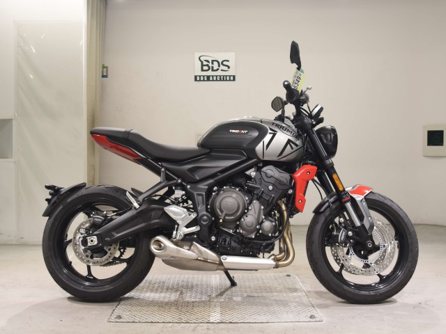 Triumph TRIDENT660 2024