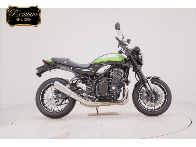 Kawasaki Z900RS 2025